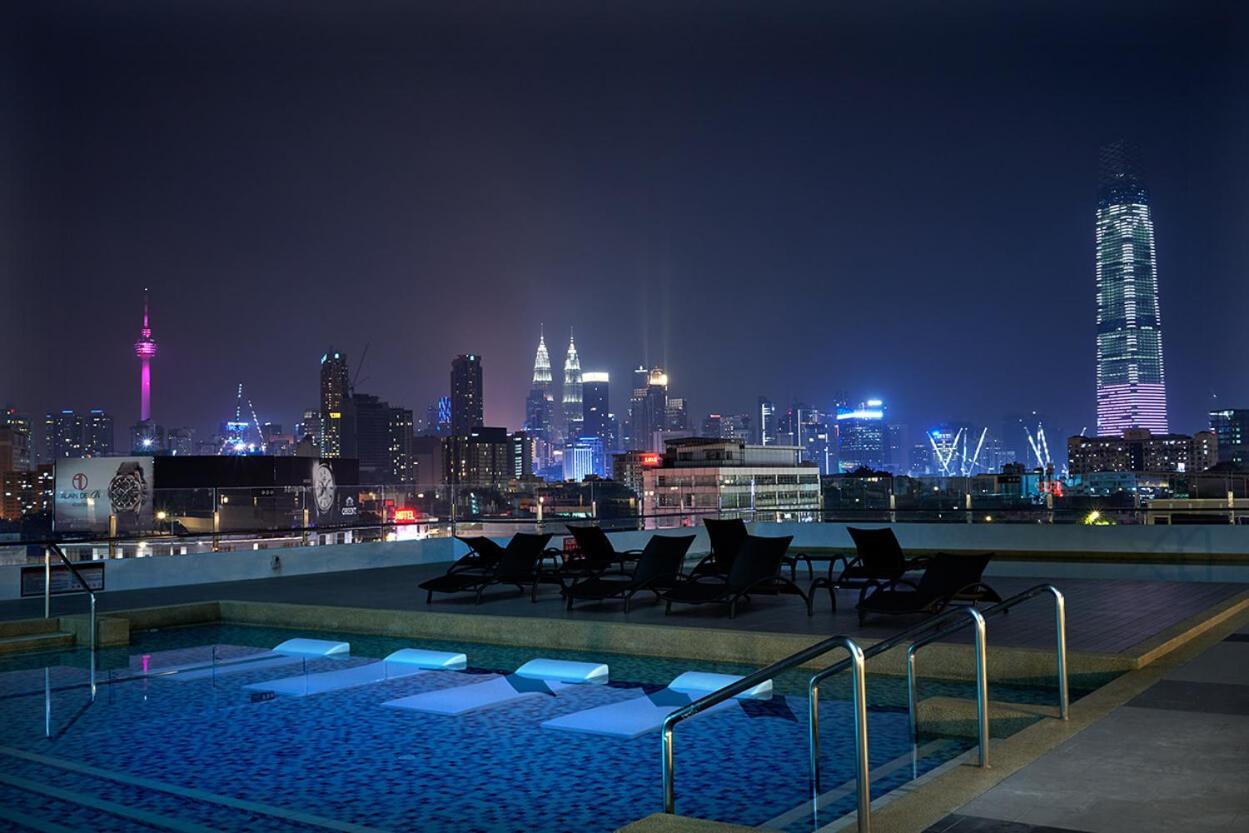 One Residences Near Trx Exchange Mall By Birdy *