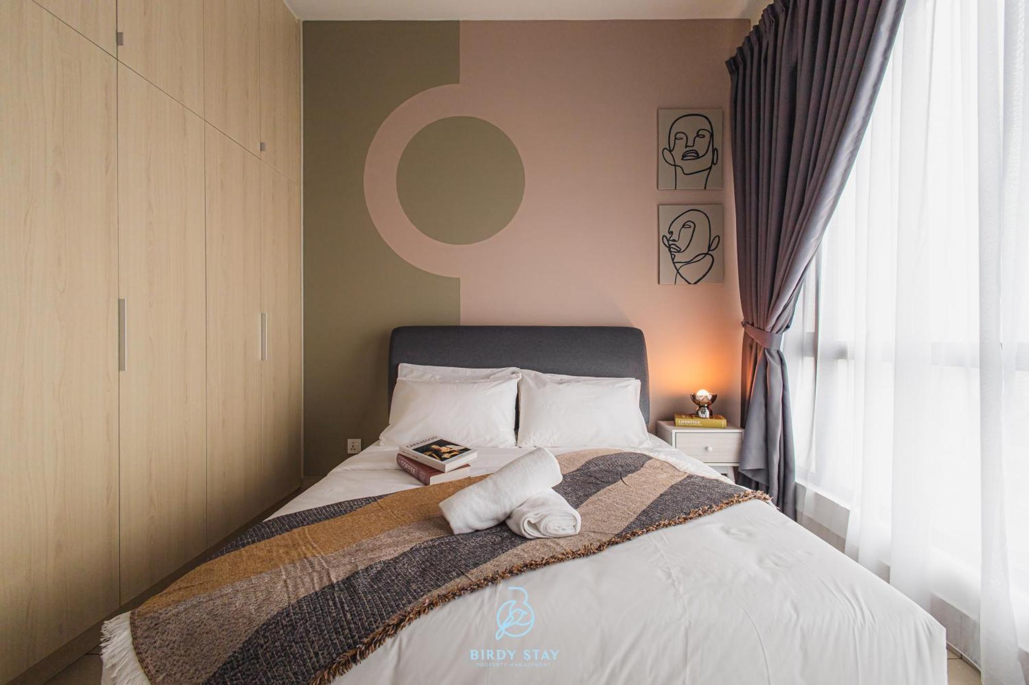 One Residences Near Trx Exchange Mall By Birdy *