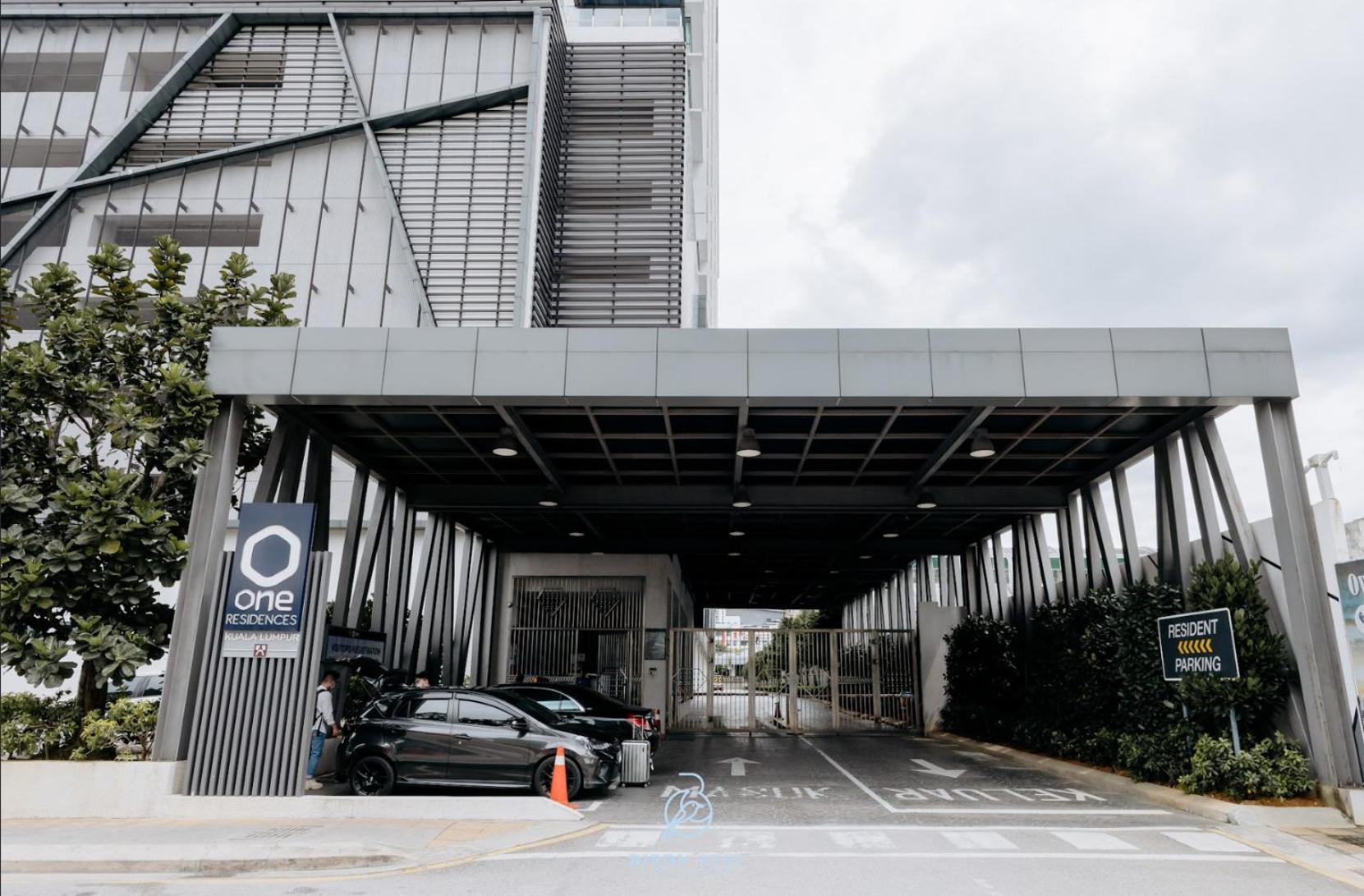 Apartment One Residences Near Trx Exchange Mall By Birdy *